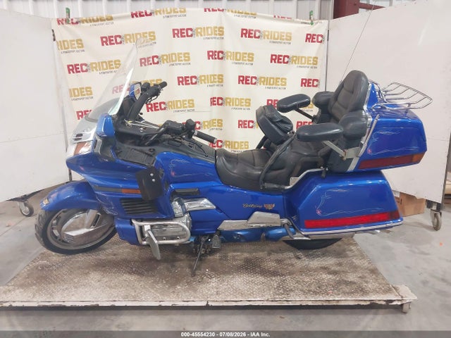 45554230 :رقم المزاد ، 1HFSC2201TA802053 vin ، 1996 Honda Gl1500 A/2 مزاد بيع