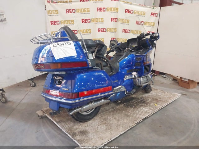 45554230 :رقم المزاد ، 1HFSC2201TA802053 vin ، 1996 Honda Gl1500 A/2 مزاد بيع
