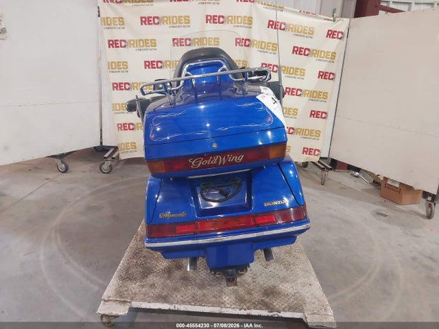 45554230 :رقم المزاد ، 1HFSC2201TA802053 vin ، 1996 Honda Gl1500 A/2 مزاد بيع