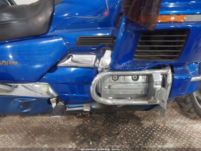 45554230 :رقم المزاد ، 1HFSC2201TA802053 vin ، 1996 Honda Gl1500 A/2 مزاد بيع