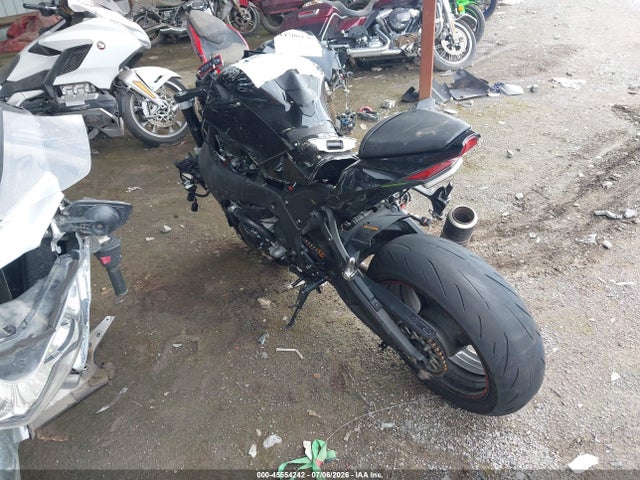 Kawasaki ZX1002 2020 JKBZXVE19LA004957 Image 3