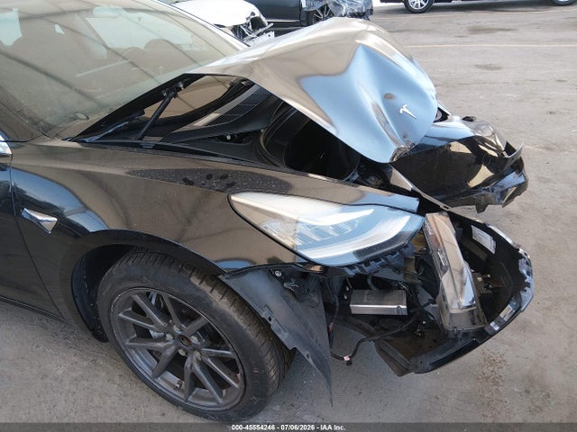 5YJ3E1EA3JF070262 Tesla Model 3 Long Range/mid Range