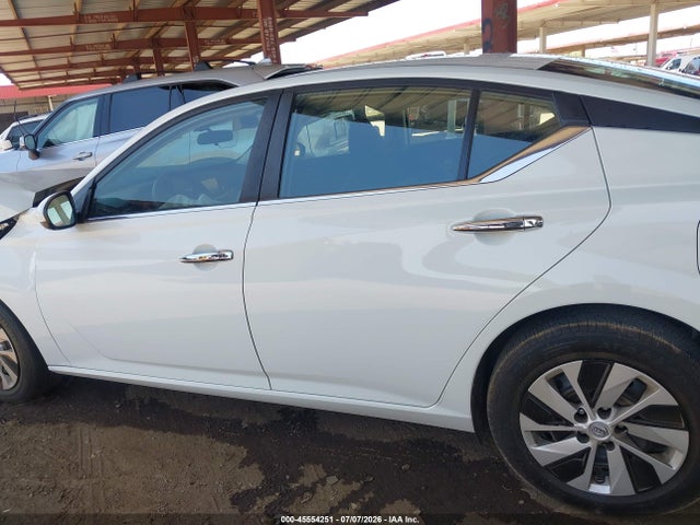 1N4BL4BV2PN337661 Nissan Altima S Fwd