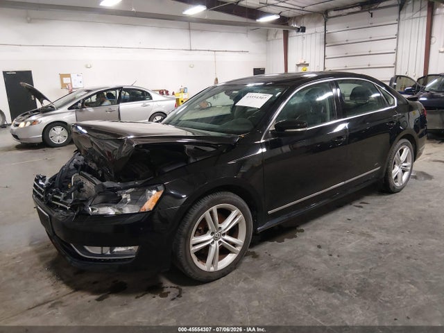 Продажа на аукционе авто 2015 Volkswagen Passat 1.8t Sel Premium, vin: 1VWCS7A30FC123326, номер лота: 45554307
