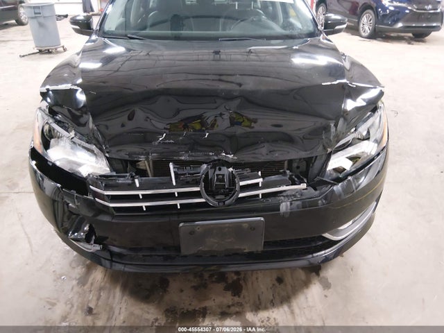 Продажа на аукционе авто 2015 Volkswagen Passat 1.8t Sel Premium, vin: 1VWCS7A30FC123326, номер лота: 45554307