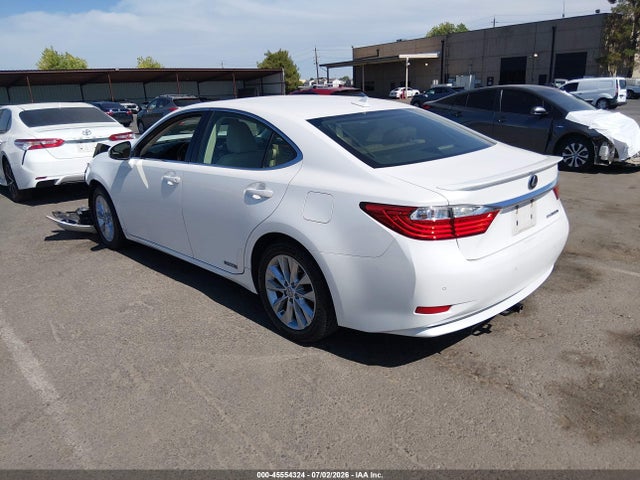 JTHBW1GG8E2074177 Lexus ES 300H