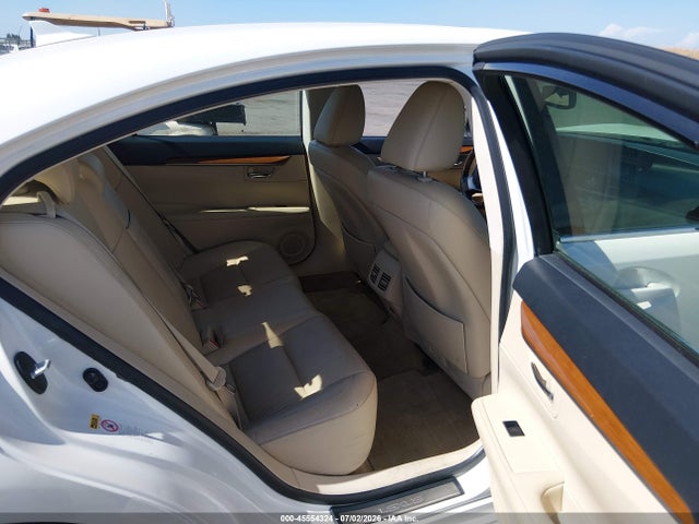 JTHBW1GG8E2074177 Lexus ES 300H