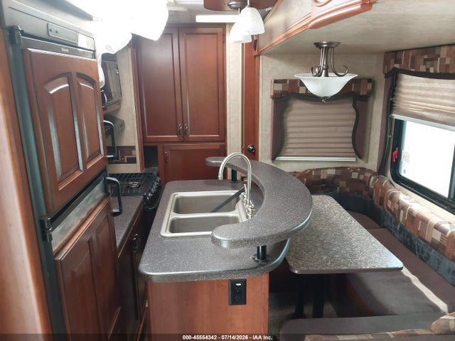 Продаж на аукціоні авто 2013 Forest River Tracer 3200bht, vin: 5ZT2TRXB8DB504235, номер лоту: 45554342