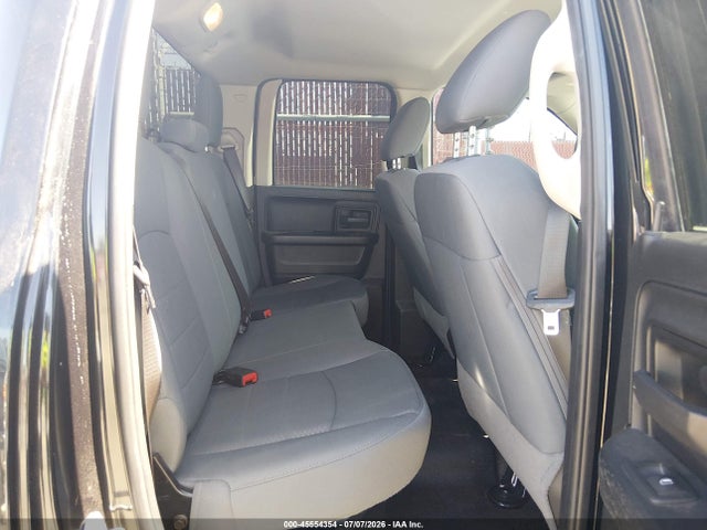 45554354 :رقم المزاد ، 1C6RR6FG9JS324114 vin ، 2018 Ram 1500 Tradesman  4x2 6'4 Box مزاد بيع