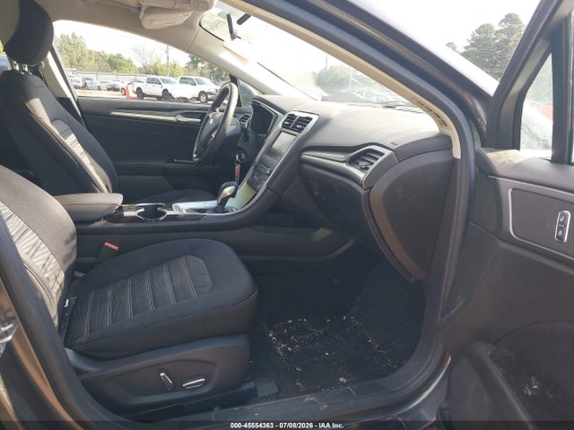 45554363 :رقم المزاد ، 3FA6P0H7XGR383582 vin ، 2016 Ford Fusion Se مزاد بيع