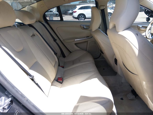 YV140MFM8F1351805 Volvo S60 T5 Platinum