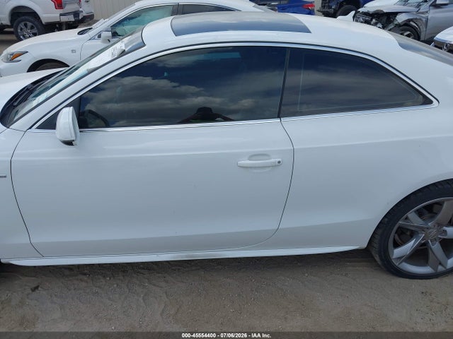 Продаж на аукціоні авто 2011 Audi A5 2.0t Premium, vin: WAUWFAFR7BA074109, номер лоту: 45554400
