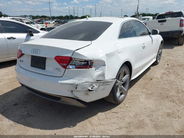 Продаж на аукціоні авто 2011 Audi A5 2.0t Premium, vin: WAUWFAFR7BA074109, номер лоту: 45554400