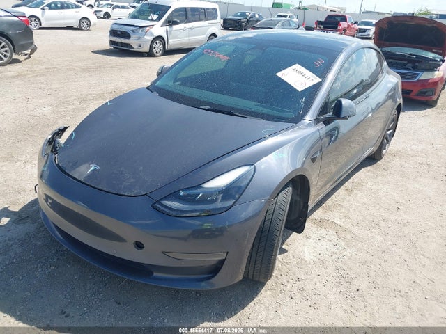 Tesla Model 3 Long Range Dual Motor All-wheel Drive 2022 5YJ3E1EB9NF156013 Image 2