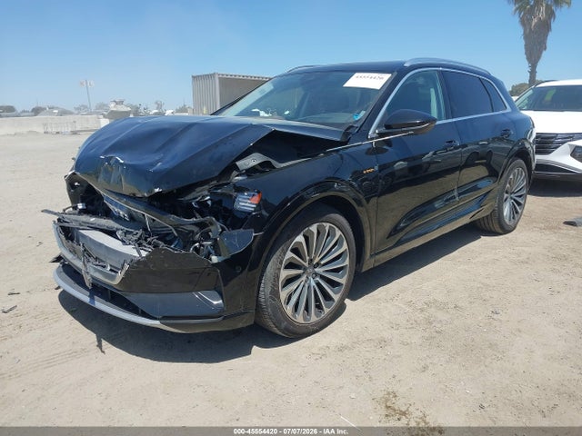 Audi E-tron Premium Plus 2019 WA1VABGE6KB010775 Image 2