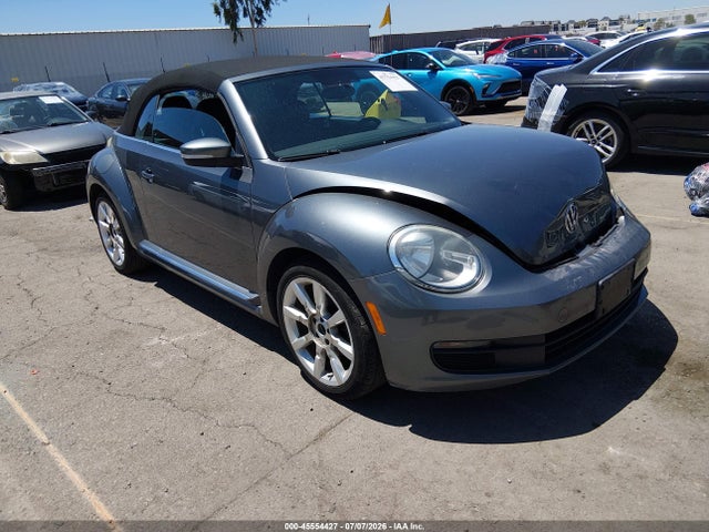 2013 Volkswagen Beetle 2.5l მანქანა იყიდება აუქციონზე, vin: 3VW5P7AT4DM814218, აუქციონის ნომერი: 45554427