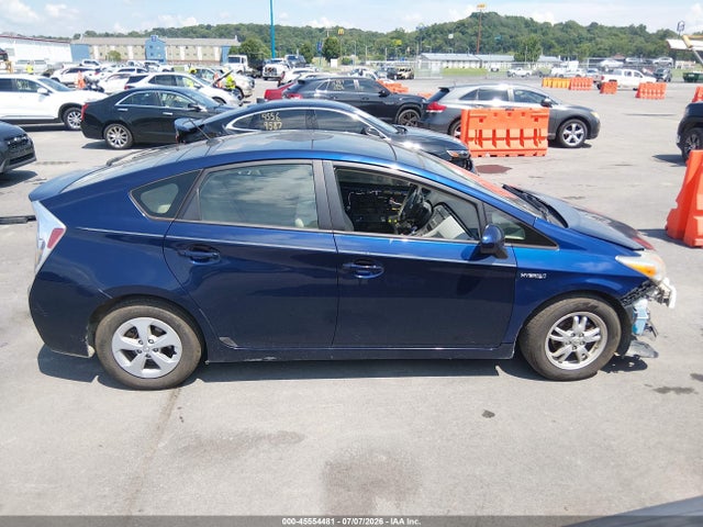 2013 Toyota Prius Three მანქანა იყიდება აუქციონზე, vin: JTDKN3DU5D1623932, აუქციონის ნომერი: 45554481