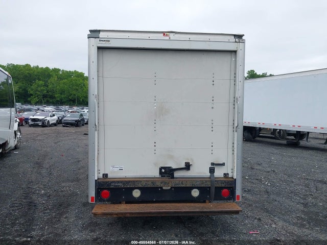 Ford E-350 Cutaway 2015 1FDWE3FL5FDA13872 Image 18