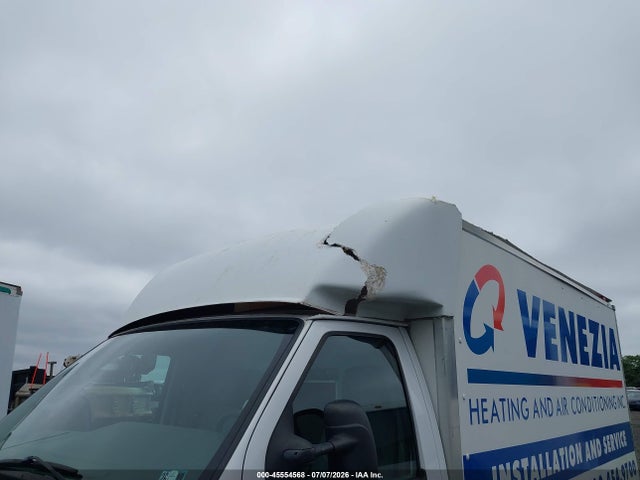 Ford E-350 Cutaway 2015 1FDWE3FL5FDA13872 Image 11