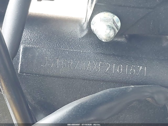 Suzuki GSX-R750 2015 JS1GR7MAXF2101571 Image 10