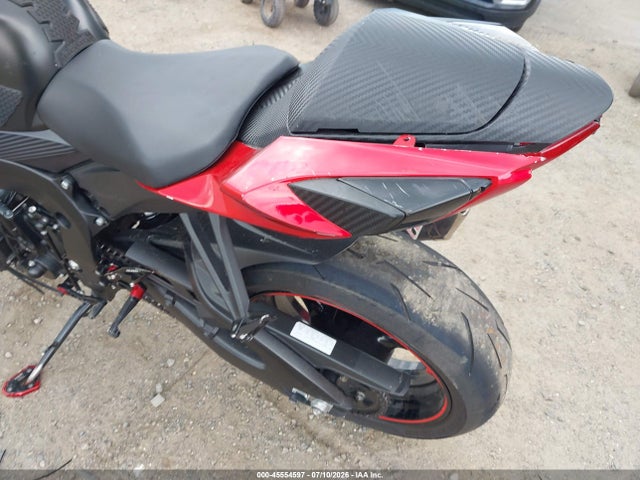 Suzuki GSX-R750 2015 JS1GR7MAXF2101571 Image 19
