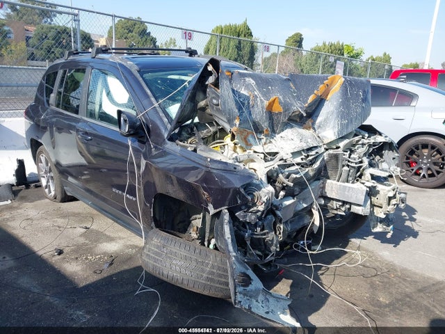 45554741 :رقم المزاد ، 1C4NJCEA2GD536084 vin ، 2016 Jeep Compass High Altitude Edition مزاد بيع