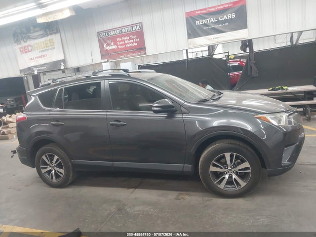 Toyota Rav4 Xle 2018 JTMWFREV2JJ738900 Image 13
