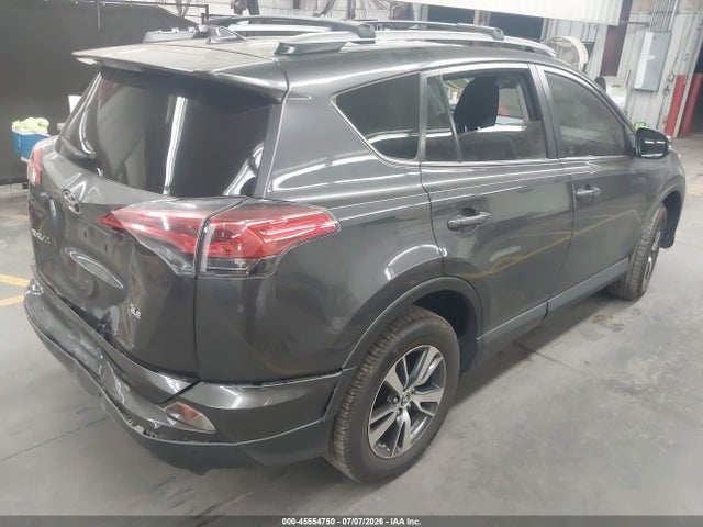 Toyota Rav4 Xle 2018 JTMWFREV2JJ738900 Image 4