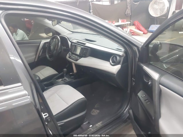 Toyota Rav4 Xle 2018 JTMWFREV2JJ738900 Image 5