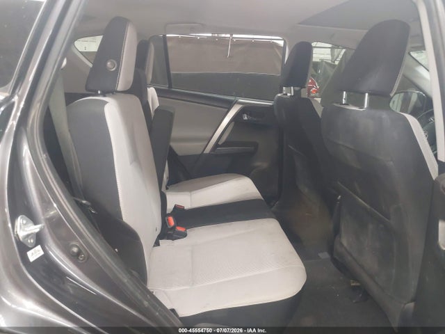 Toyota Rav4 Xle 2018 JTMWFREV2JJ738900 Image 8