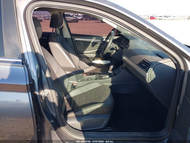 2021 Volkswagen Jetta 1.4t R-line/1.4t Se/s მანქანა იყიდება აუქციონზე, vin: 3VWC57BUXMM005682, აუქციონის ნომერი: 45554792