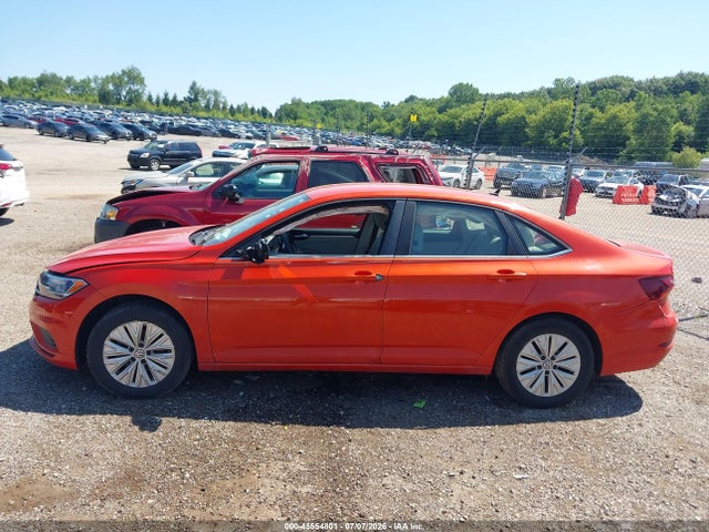 45554801 :رقم المزاد ، 3VWCB7BU6KM184695 vin ، 2019 Volkswagen Jetta 1.4t R-line/1.4t S/1.4t Se مزاد بيع