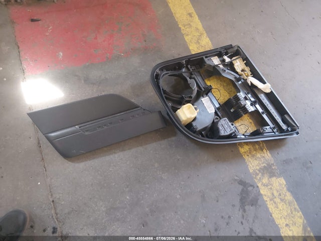 1C4NJDBB5FD332106 Jeep Compass Sport