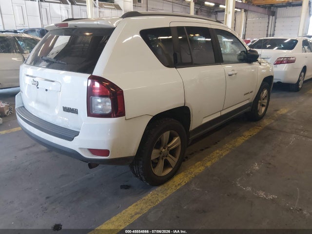 1C4NJDBB5FD332106 Jeep Compass Sport