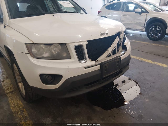 1C4NJDBB5FD332106 Jeep Compass Sport
