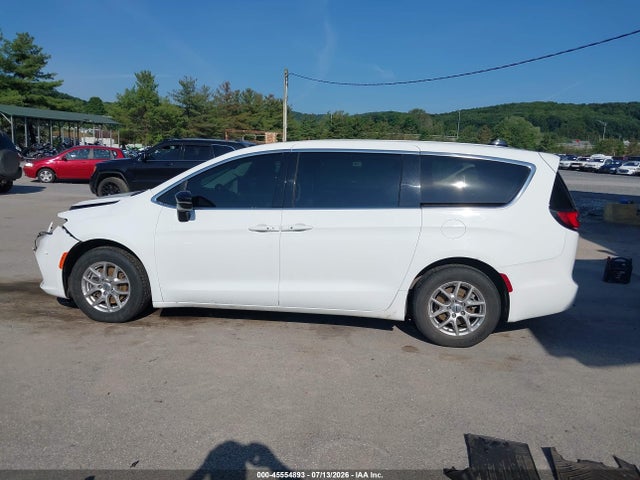 Продажа на аукционе авто 2024 Chrysler Pacifica Touring L, vin: 2C4RC1BG0RR151583, номер лота: 45554893