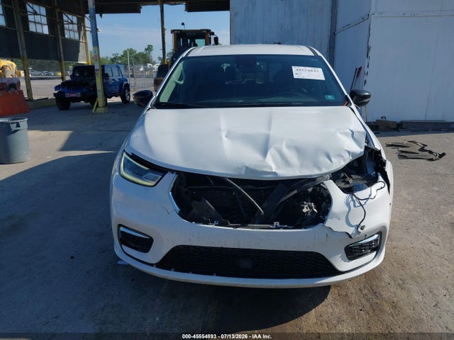 Продажа на аукционе авто 2024 Chrysler Pacifica Touring L, vin: 2C4RC1BG0RR151583, номер лота: 45554893