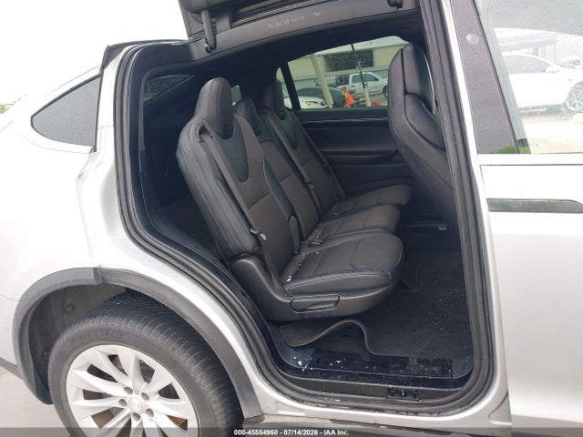45554960 :رقم المزاد ، 5YJXCDE21HF078372 vin ، 2017 Tesla Model X 100d/75d/90d مزاد بيع