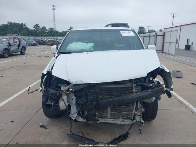 2C4RDGBG9GR349740 Dodge Grand Caravan Se Plus