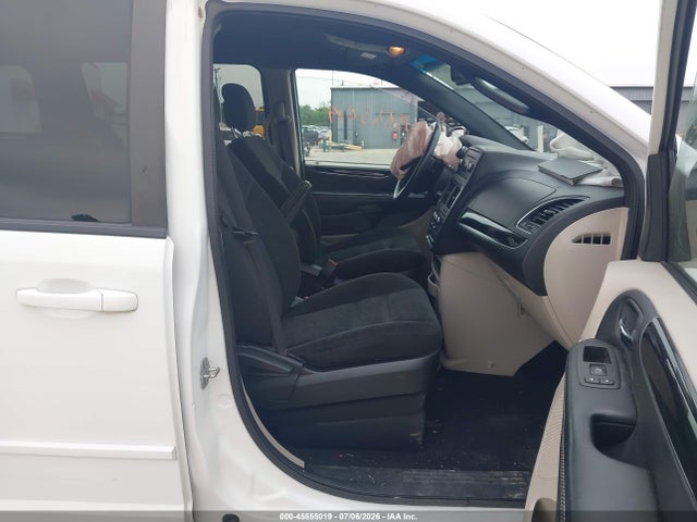 2C4RDGBG9GR349740 Dodge Grand Caravan Se Plus