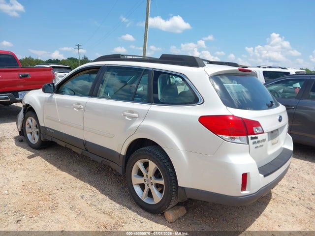 2014 Subaru Outback 2.5i მანქანა იყიდება აუქციონზე, vin: 4S4BRBAC2E3246021, აუქციონის ნომერი: 45555070