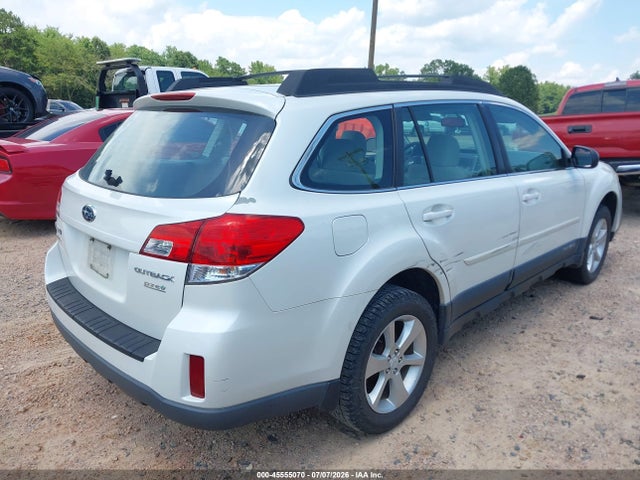 2014 Subaru Outback 2.5i მანქანა იყიდება აუქციონზე, vin: 4S4BRBAC2E3246021, აუქციონის ნომერი: 45555070