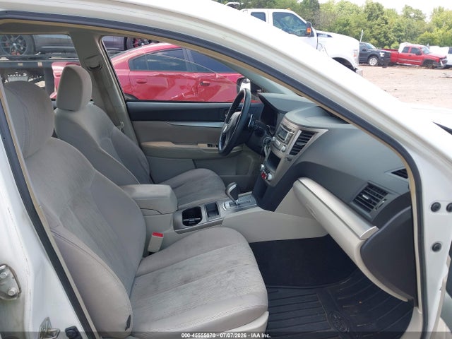 2014 Subaru Outback 2.5i მანქანა იყიდება აუქციონზე, vin: 4S4BRBAC2E3246021, აუქციონის ნომერი: 45555070