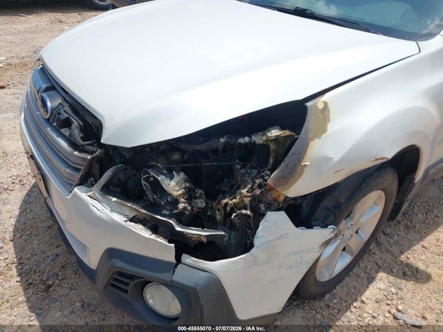 2014 Subaru Outback 2.5i მანქანა იყიდება აუქციონზე, vin: 4S4BRBAC2E3246021, აუქციონის ნომერი: 45555070