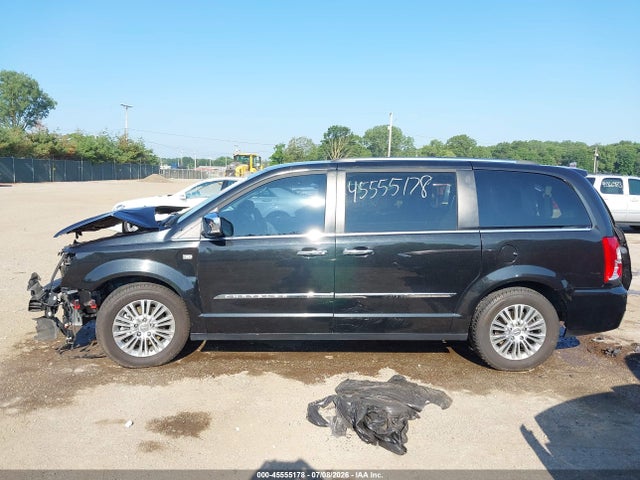 Продаж на аукціоні авто 2014 Chrysler Town & Country Touring-l 30th Anniversary, vin: 2C4RC1CG4ER364822, номер лоту: 45555178