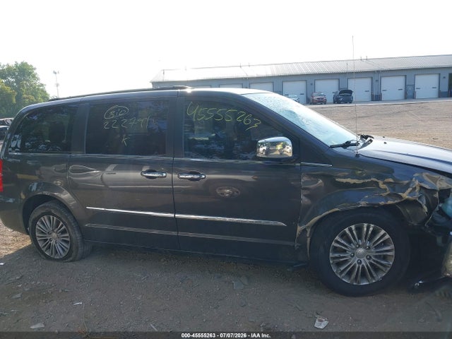 Продажа на аукционе авто 2016 Chrysler Town & Country Touring-l Anniversary Edition, vin: 2C4RC1CG7GR222791, номер лота: 45555263