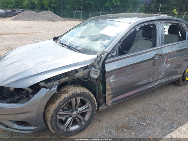 Aukcja sprzedaży 2021 Volkswagen Jetta 1.4t R-line/1.4t Se/s, vin: 3VWC57BU7MM002853, numer aukcji: 45555293