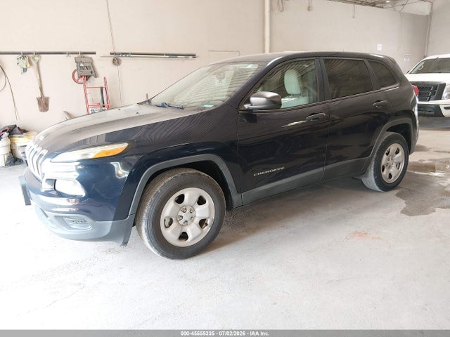 1C4PJMAB8GW313906 Jeep Cherokee Sport