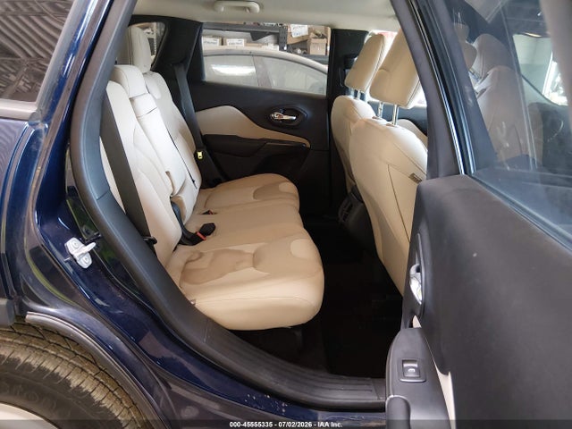 1C4PJMAB8GW313906 Jeep Cherokee Sport