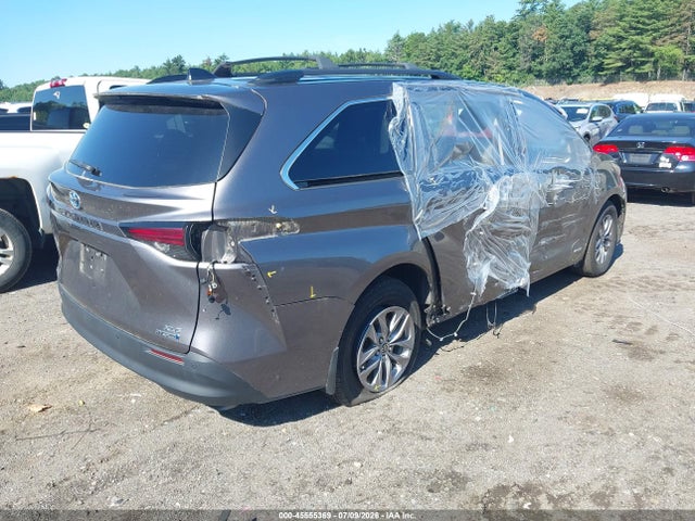Toyota SIENNA XLE 2021 5TDYSKFC4MS037663 Image 4